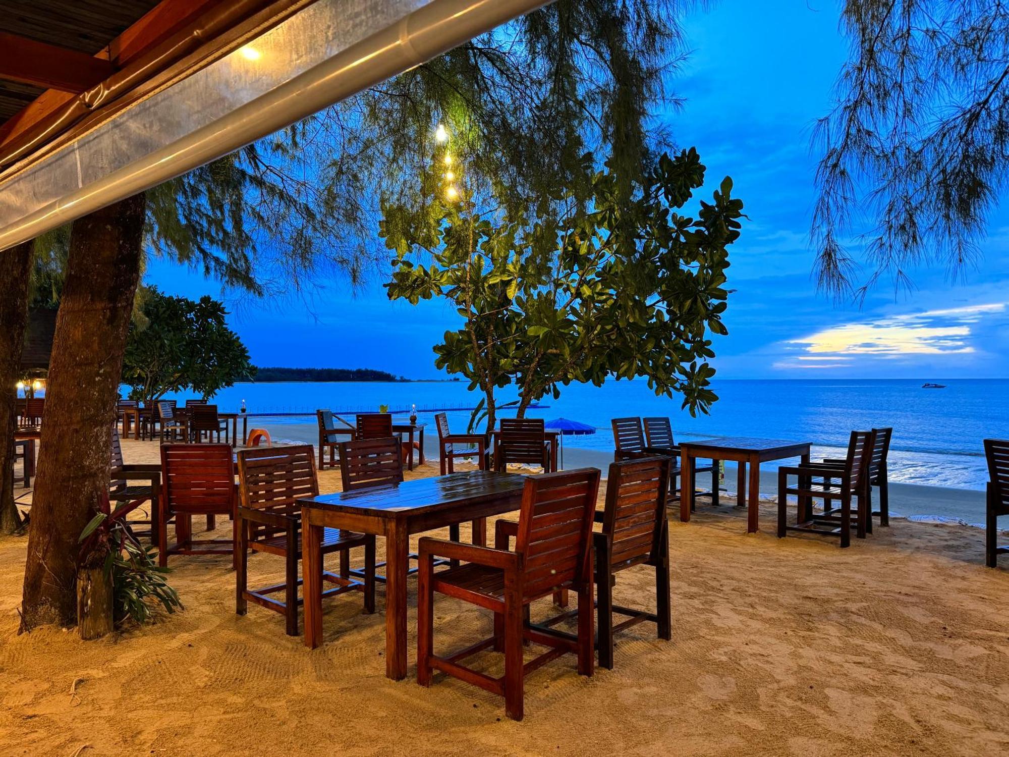 Ao Thong Beach Resort Bang Sak Dış mekan fotoğraf